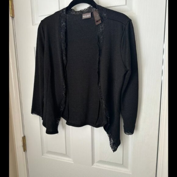 Bisou Bisou Cropped Cardigan - Picture 1 of 3